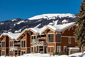 Stone\'s Throw Condos in Sun Peaks are perfect for families.